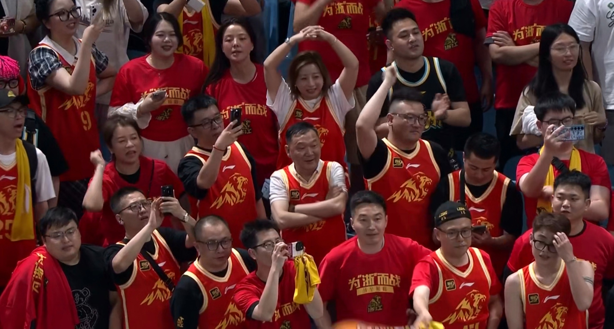 国际比赛日突围战来临，浙江稠州围绕CBA季后赛调整名单，引发热议，身体对抗强度拉满的简单介绍-英雄联盟